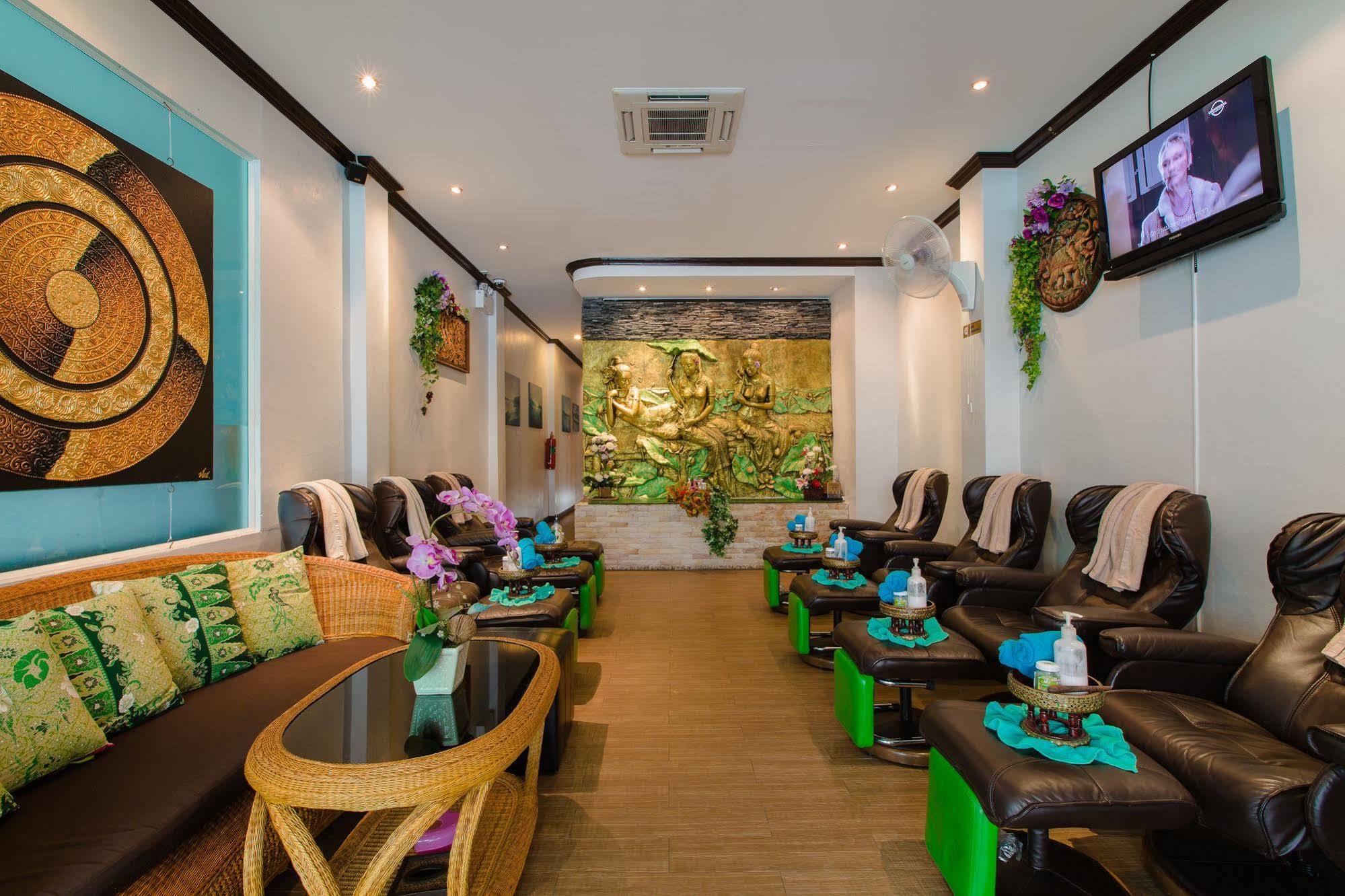 Hip Yaya Residences Patong Екстер'єр фото